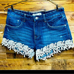 Zara Trafaluc lace trimmed jean shorts  US4 blue festival boho rare whiskering